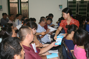 Tuyên truyền về phòng, chống tệ nạn ma tuý, HIV/AIDS tại thị trấn Mai Châu (Mai Châu).                        

